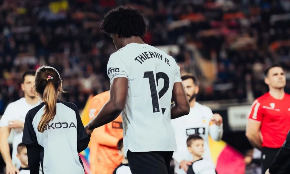 lesiones recurrentes en el Valencia — Lesiones recurrentes en el Valencia: el dilema de Thierry Correia en 2026