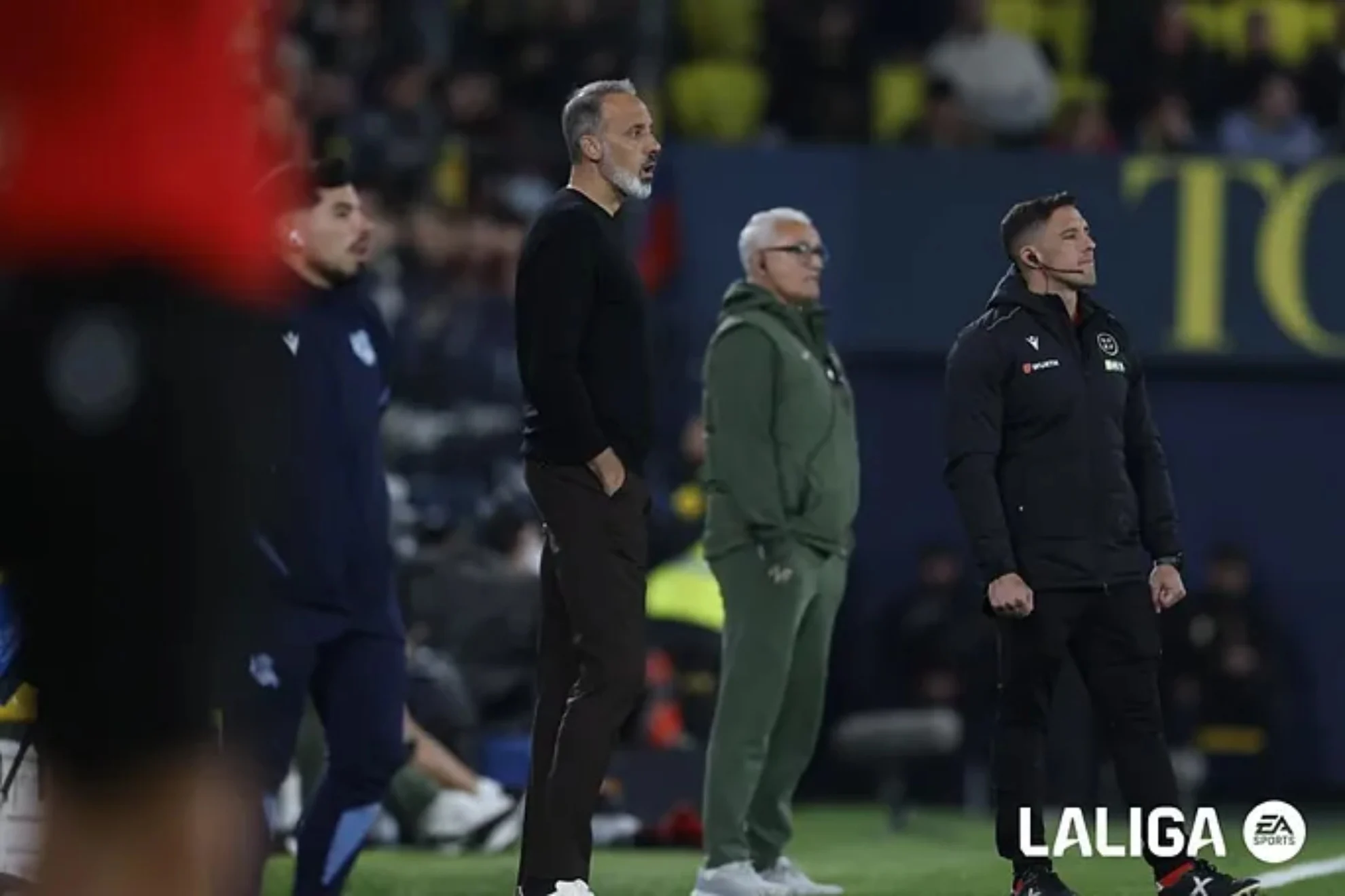 derrota de la Real Sociedad — Matarazzo analiza la derrota de la Real Sociedad contra el Villarreal: tres gole