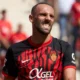 fútbol defensivo del Mallorca — Muriqi rechaza el fútbol defensivo del Mallorca y apela a cambio bajo Demichelis