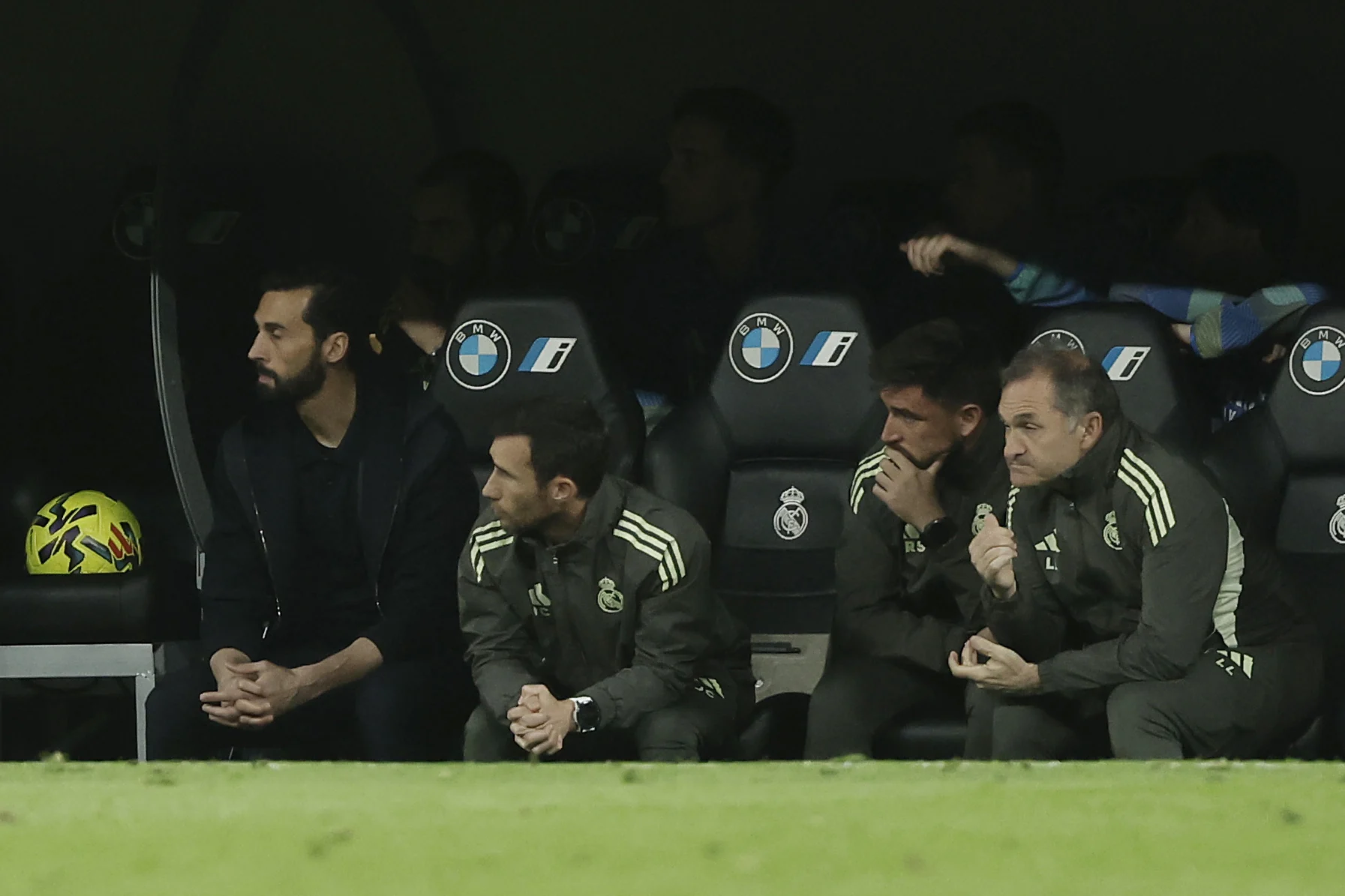 dilema de Florentino Pérez con el nuevo entrenador — Florentino Pérez enfrenta dilema con nuevo entrenador del Real Madrid en 2026