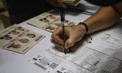 La Policía Nacional encontró a dos personas con 5 millones de pesos, víveres y propaganda electoral al momento de votar en zona rural de Pasto.