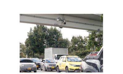 Faltan por instalar 120 cámaras de detección de placas de las 200 que la alcaldía de Bogotá compró en 2023