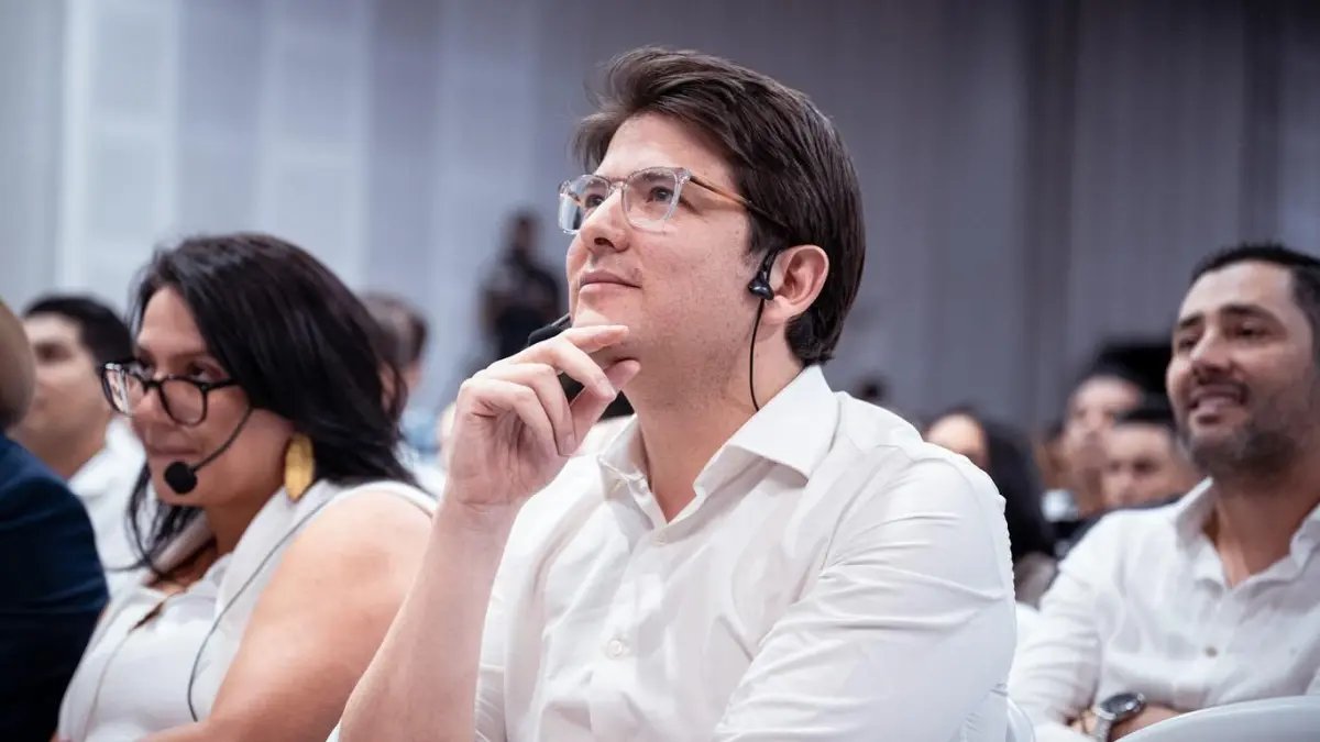 calles, estaciones del Metro y TransMilenio llevarán su nombre