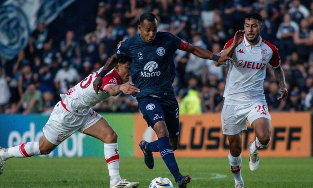 polémica por convocatoria de Sebastián Villa — Polémica por convocatoria de Sebastián Villa a la Selección Colombia divide al p