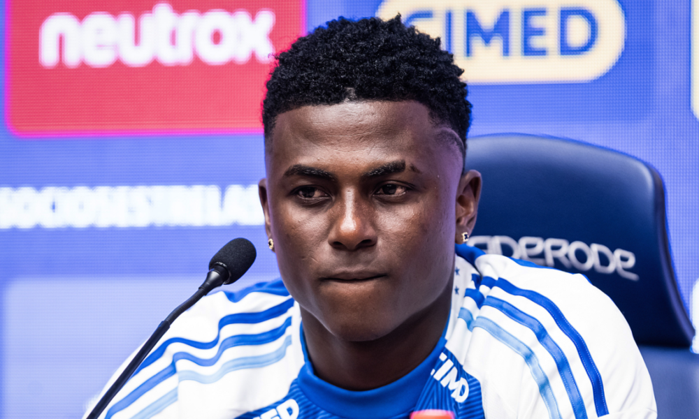 Néiser Villarreal marca su primer gol en el Cruzeiro, pero el equipo pierde a su técnico Tite