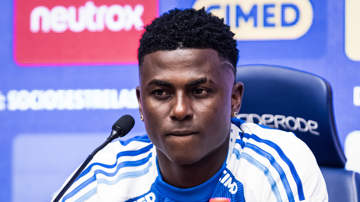 Néiser Villarreal marca su primer gol en el Cruzeiro, pero el equipo pierde a su técnico Tite