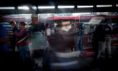 informe revela que los bogotanos hacen hasta seis viajes al día en el transporte público