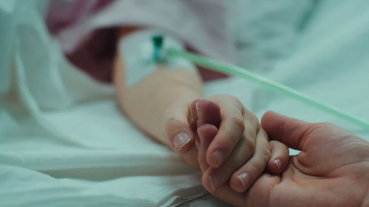 Niña de tres años murió tras ingerir un objeto plástico mientras jugaba en el municipio de El Banco, Magdalena