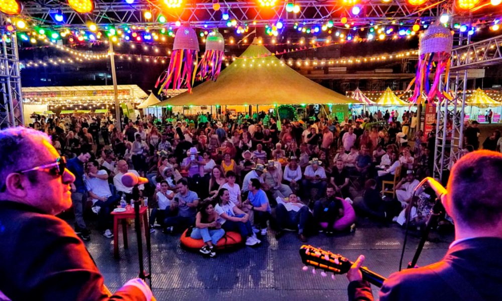 ¿Eres creador o gestor cultural en Medellín? Entregarán 8.200 millones de pesos a través de convocatorias para creadores, gestores y organizaciones