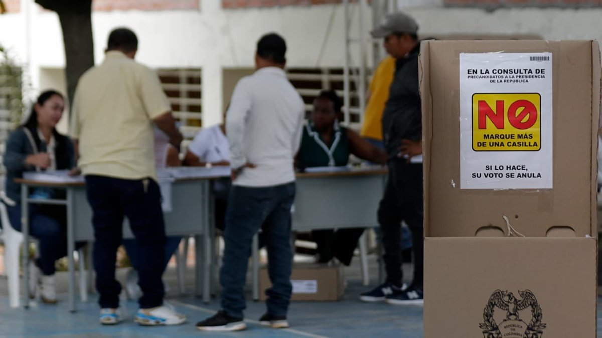 el gobernador del Cauca reportó tranquilidad en más de 800 puestos de votación