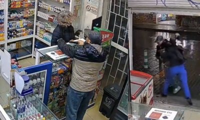 video muestra cómo la trabajadora frustró el atraco en el sur de Bogotá