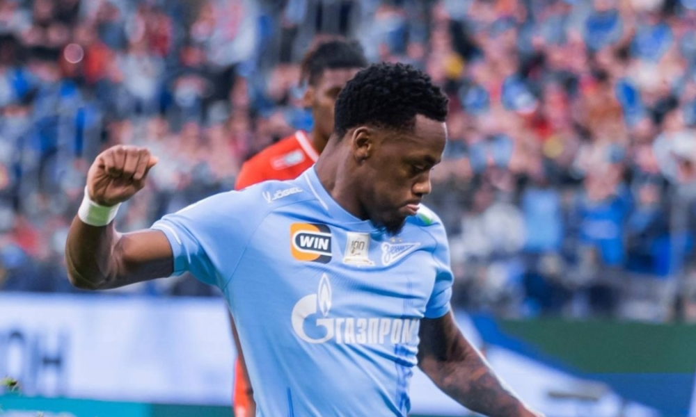 Jhon Durán anota en el Zenit — Jhon Durán anota en el Zenit y recupera confianza en Rusia con gol de penalti