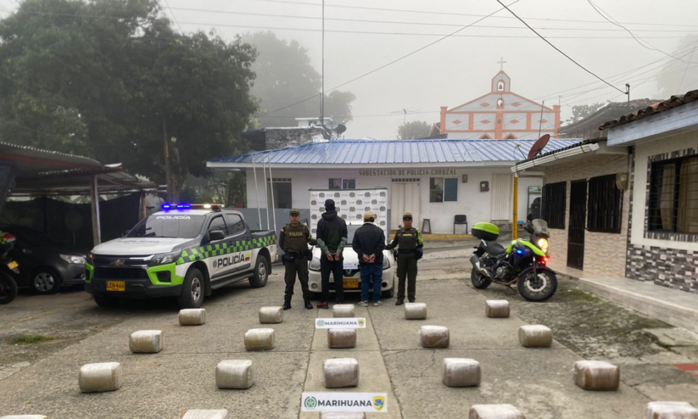 Captura de traficantes de marihuana — Capturan a dos hombres con 104 kilos de marihuana en vía estratégica del Valle d
