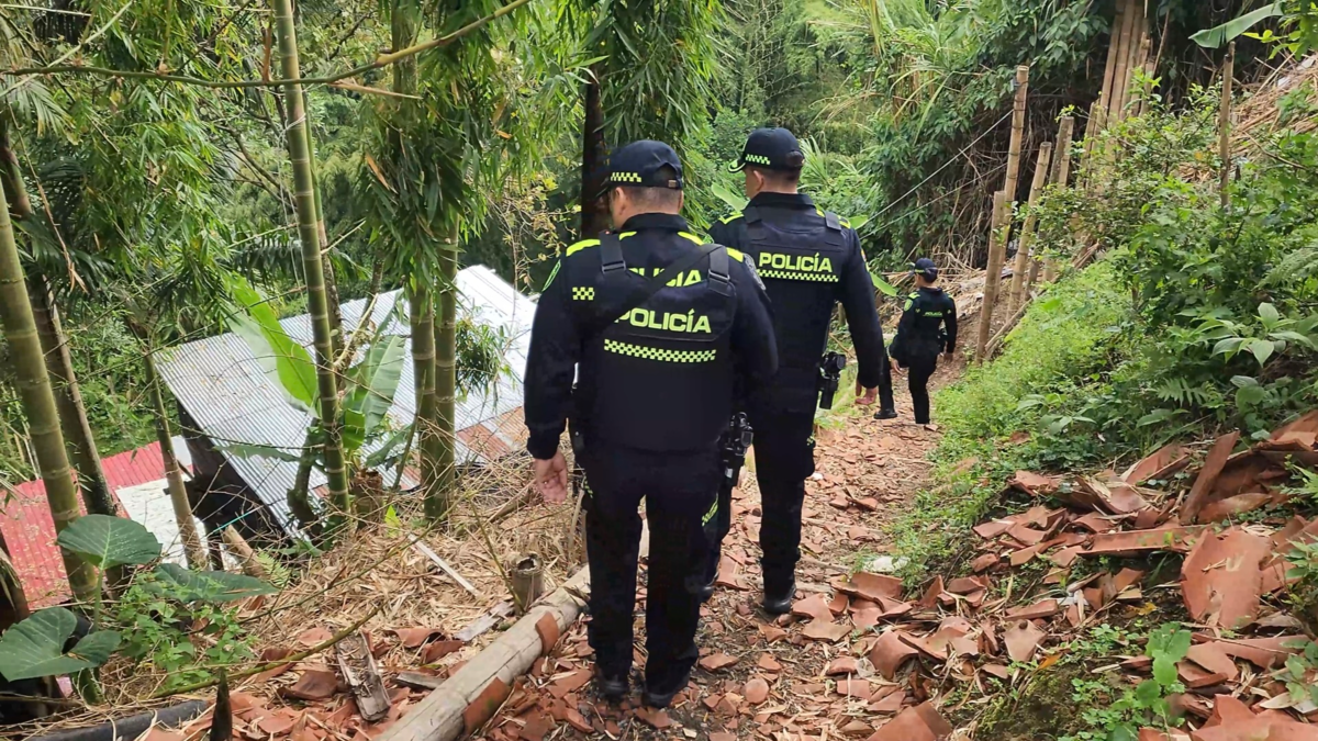 bebé abandonado en Pereira — Bebé encontrada en basurero de Pereira fue asesinada: forenses confirman que nac