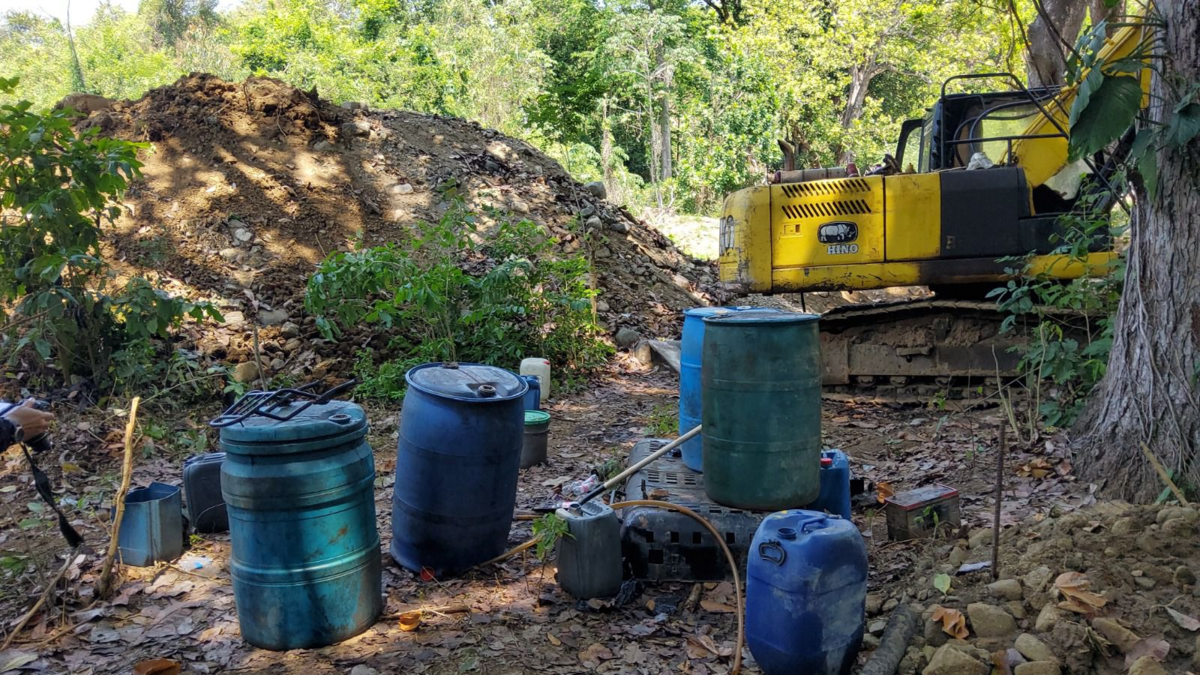 minería ilegal en Sierra Nevada — Minería ilegal en Sierra Nevada: autoridades hallan complejo de 5 hectáreas en M