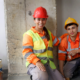 empleo en construcción de Buen Comienzo — Madre e hijo trabajan juntos en obra de Buen Comienzo en San Cristóbal: de desem