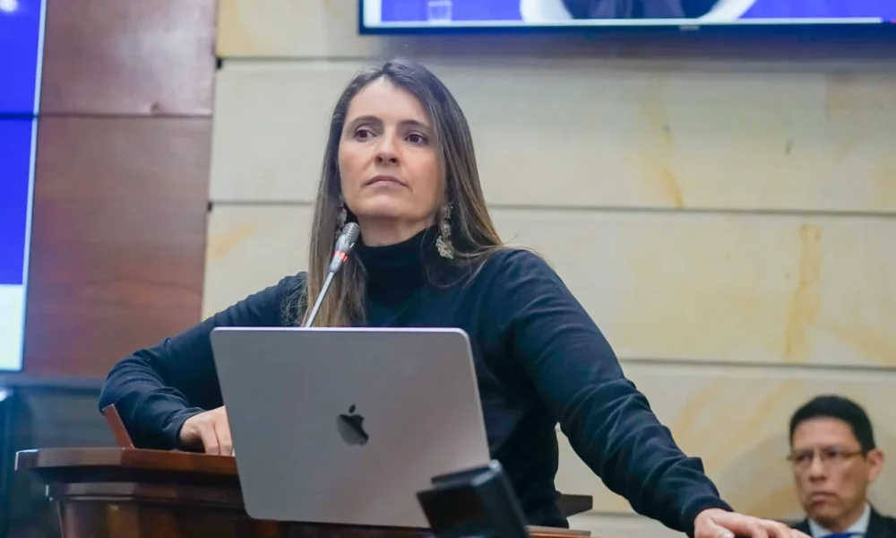 debates electorales en el Congreso — Paloma Valencia desafía al Pacto Histórico a debates electorales fuera del Congr