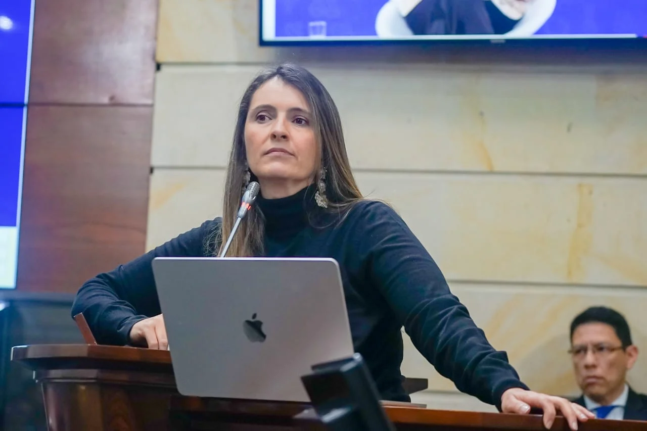 debates electorales en el Congreso — Paloma Valencia desafía al Pacto Histórico a debates electorales fuera del Congr