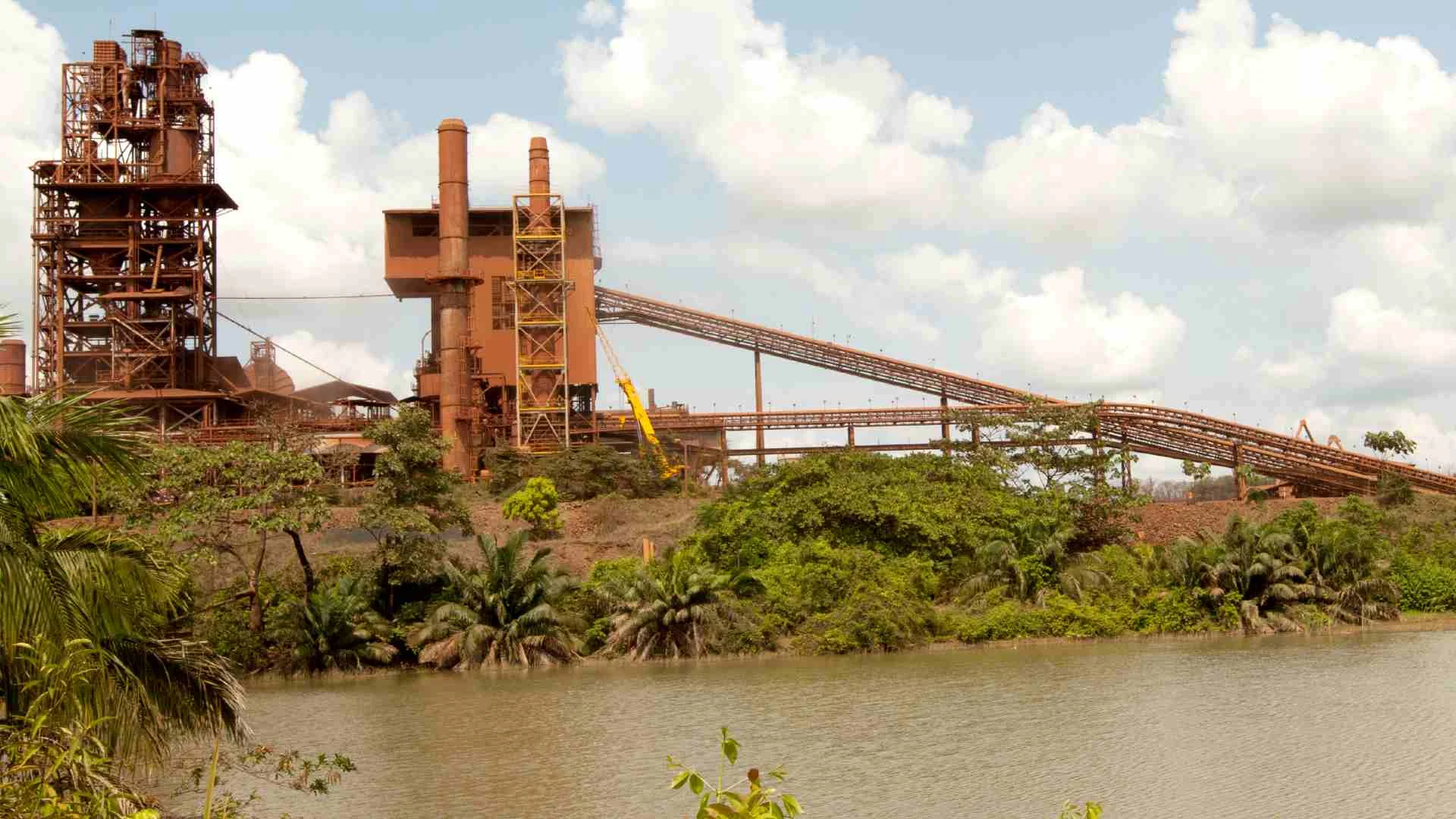 bloqueo en vía a Cerro Matoso — Bloqueo en vía a Cerro Matoso completa 4 días y paraliza operaciones mineras