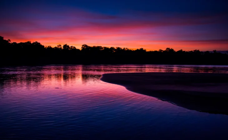 amenazas a los ríos colombianos — Amenazas a los ríos colombianos: deforestación, sobrepesca y contaminación por m