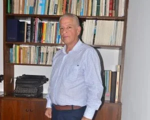 Día de la Poesía — Día de la Poesía 2026: Luis Collantes y Corpoesía lideran la celebración en Colo