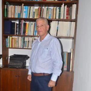 Día de la Poesía — Día de la Poesía 2026: Luis Collantes y Corpoesía lideran la celebración en Colo