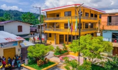 Dron con explosivos habría atacado estación de Policía en Río Iró, zona de injerencia del ELN en Chocó