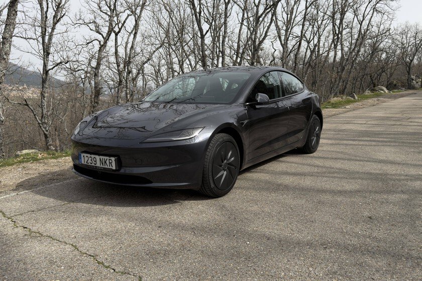 El Tesla Model 3 vuelve a ofrecer una versión de tracción trasera que parte de los 35.000 euros