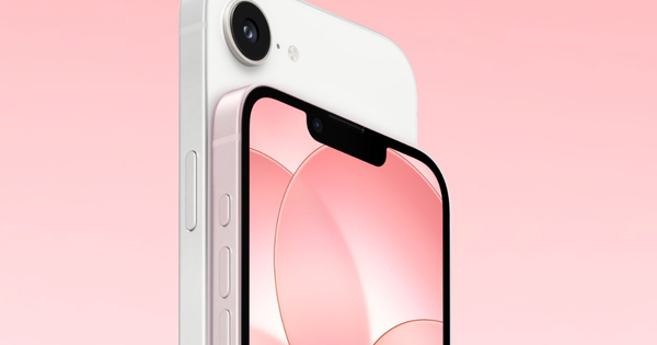 Una vista de cerca del puente marítimo más largo del centro de Vietnam, a la espera de su apertura al tráfico en Hue.