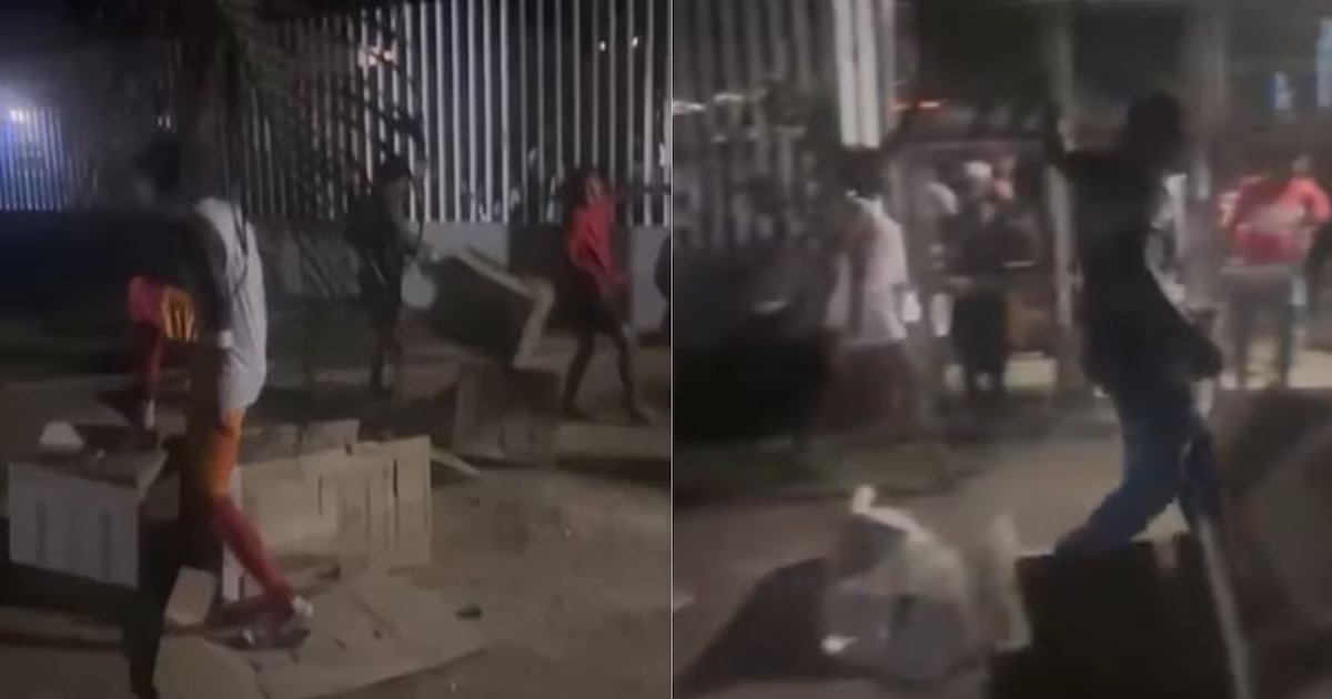 En video: Destruyen urnas y cubículos de votación en Bolívar a horas de las elecciones del 8 de marzo