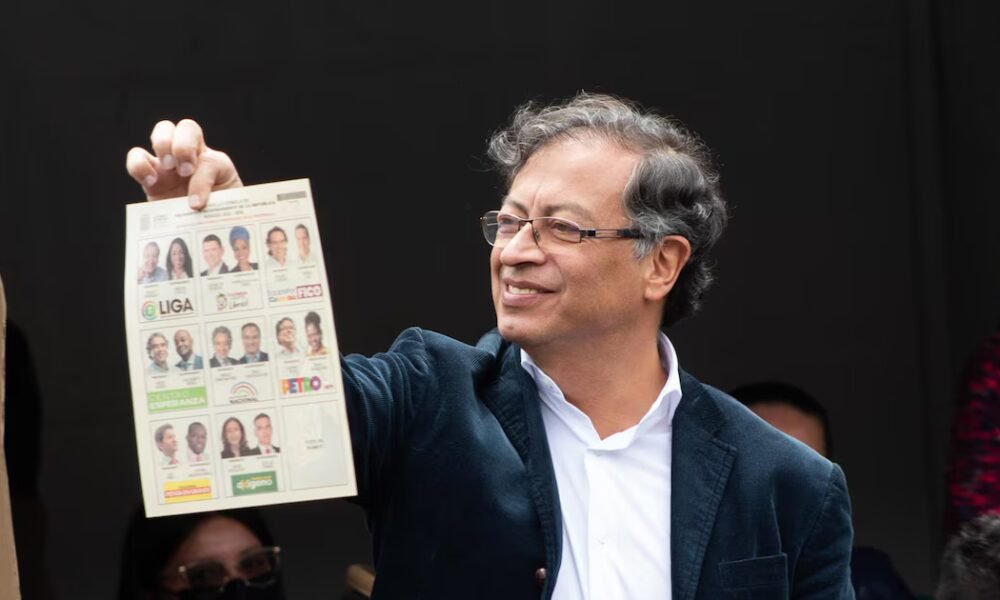 Gustavo Petro pide a la Fiscalía allanar presuntos sitios de compra de votos en Córdoba