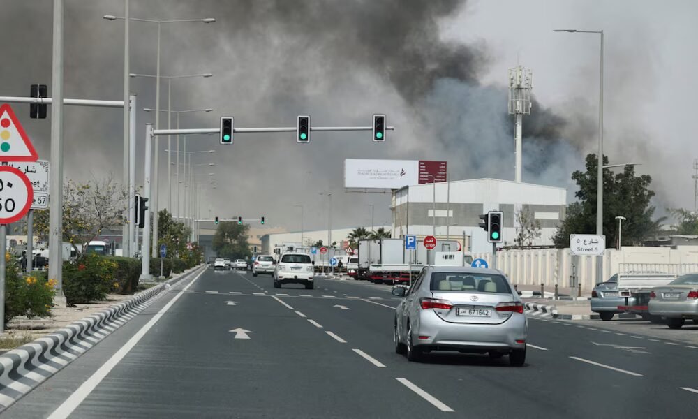 La cancelación de vuelos deja varados a colombianos en Doha por crisis en Oriente Medio
