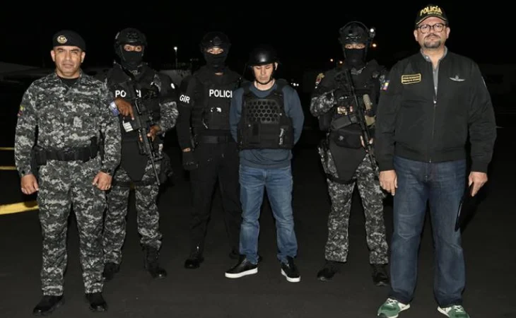 extradición Lobo Menor Ecuador — Colombia extradita a "Lobo Menor" a Ecuador por asesinato de candidato Villavice