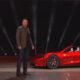Musk dice que el Tesla Roadster llega en abril: ¿coche volador o mito?