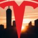 Tesla Enfrenta un Fin de Semana Determinante