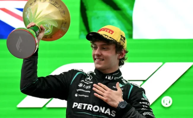 Andrea Kimi Antonelli logra histórica victoria en Fórmula 1 a los 19 años