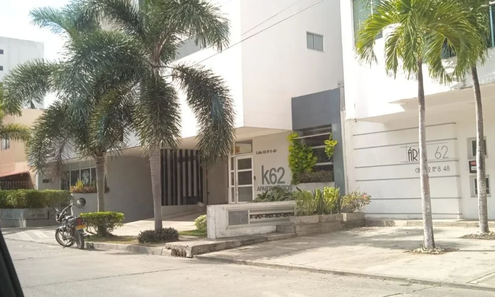 CTI inspecciona edificio Andrés Calle — CTI inspecciona edificio de Andrés Calle en Montería por caso UNGRD