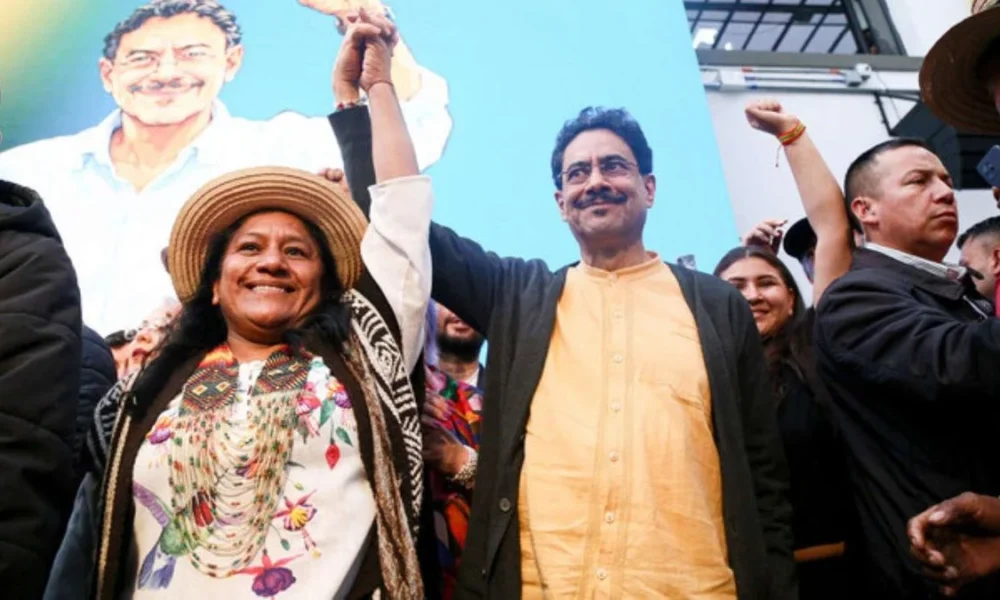 Iván Cepeda lanza estrategia presidencial para primera vuelta con apoyo del Pacto Histórico