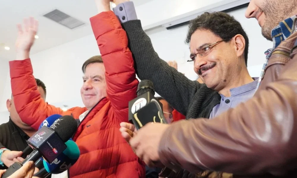 asamblea constituyente Colombia — Juan Fernando Cristo se une a Iván Cepeda con diferencias sobre la constituyente