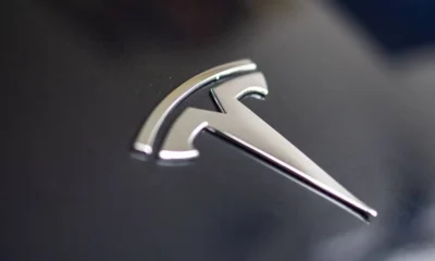 promesas vs realidad en California y requisitos regulatorios