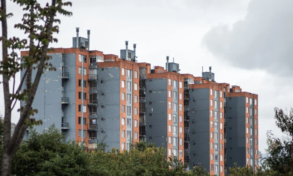 Situ — Situación de Vivienda en Colombia: Desafíos de Arriendo y Déficit Habitacional e