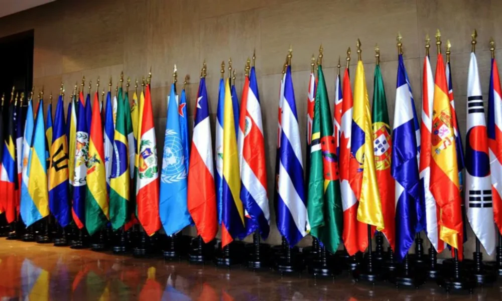 Cepal PIB Colombia — Cepal Recorta Proyección del PIB a Colombia para 2026