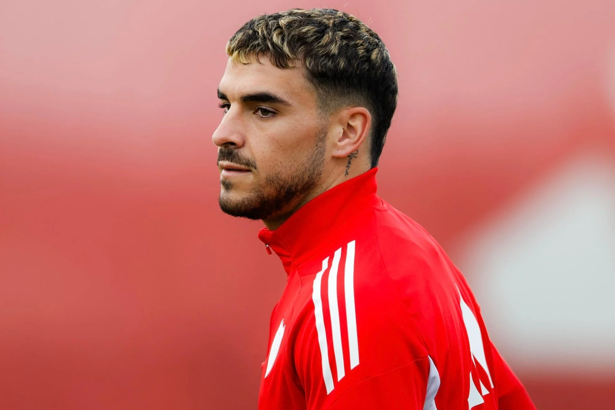 Estrategia Isaac Romero — Estrategia Isaac Romero: El nuevo guion del Sevilla en la Liga