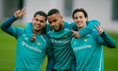 convocatoria del Betis — Pellegrini anuncia convocatoria del Betis sin Bakambu para enfrentar al Espanyol