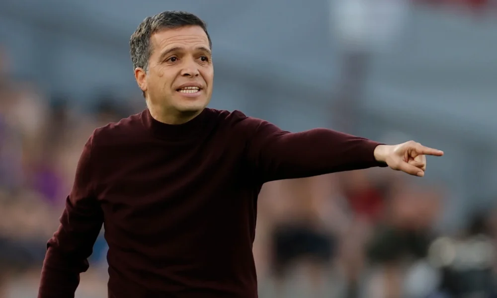 Estrategia Luís Castro — Estrategia Luís Castro: Levante enfocado en los 24 puntos restantes de LaLiga