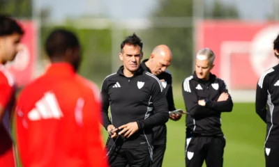 García Plaza Sevilla debut — García Plaza inicia su aventura en el Sevilla con mensaje de esperanza antes de