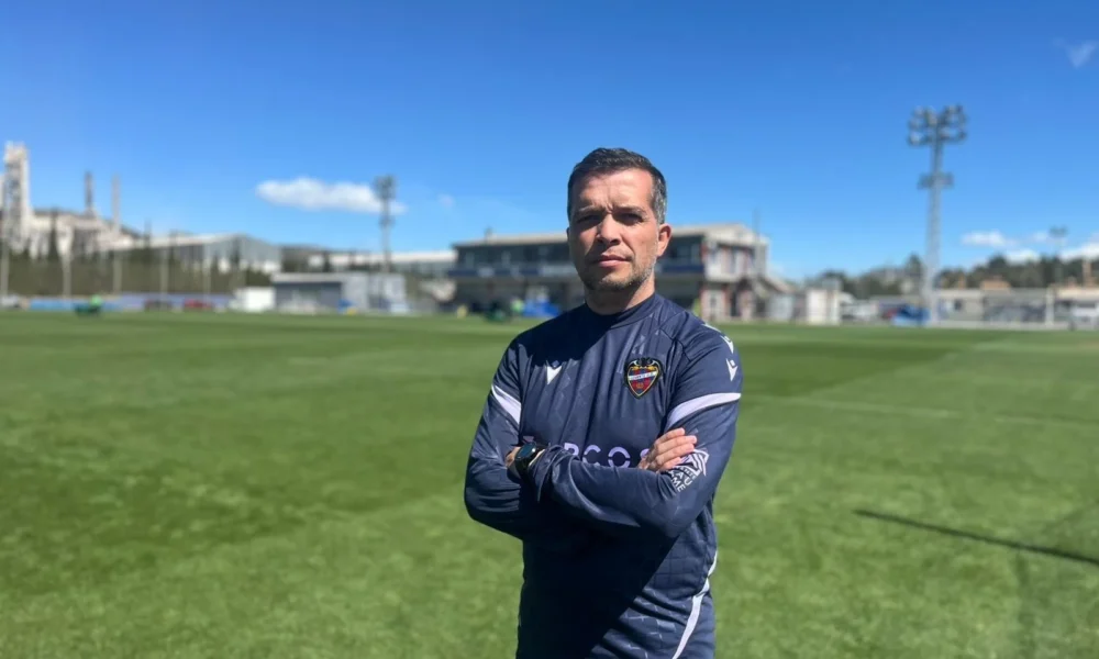 Luís Castro en el Levante — Luís Castro elige proyecto en Levante sobre dinero: "Mourinho es mi referente"