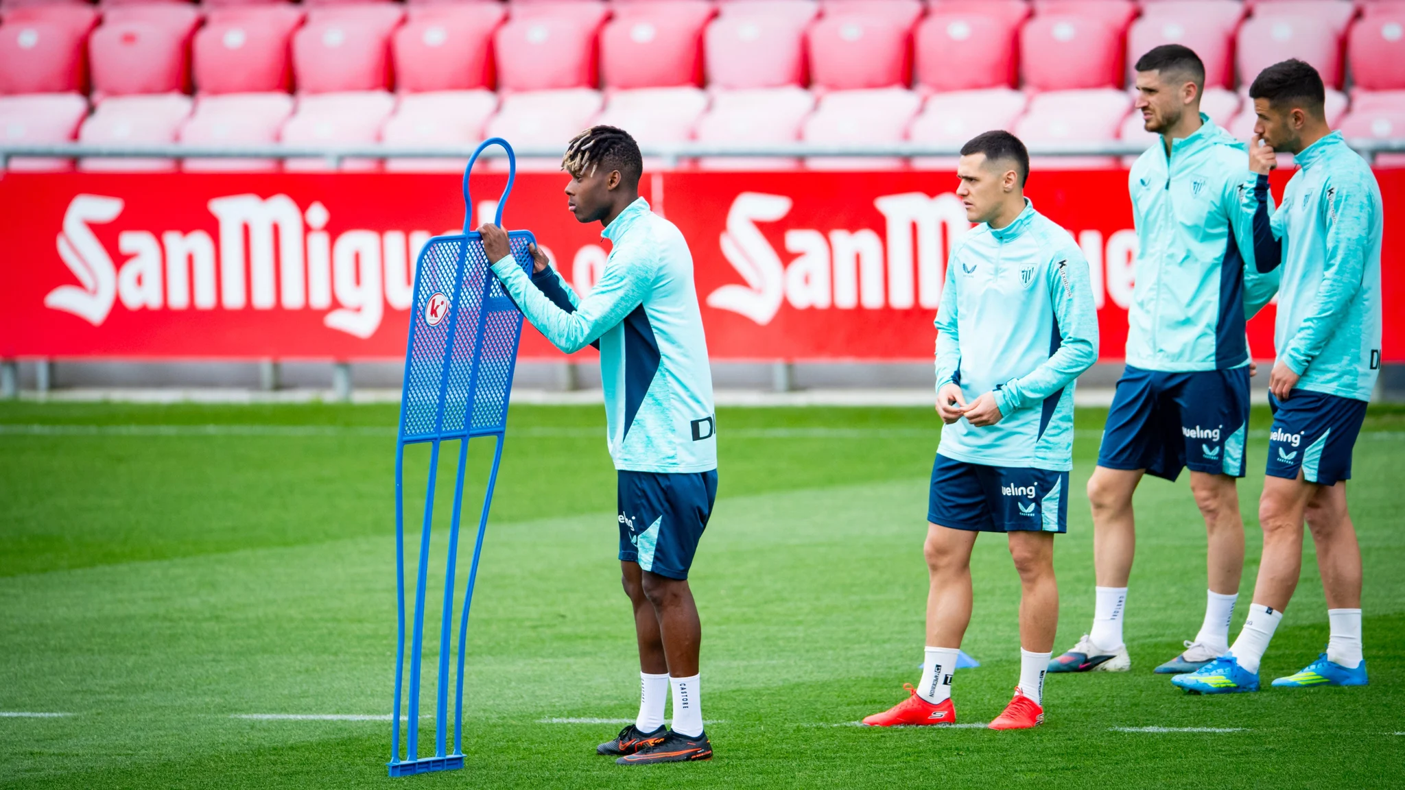 Nico Williams regresa — Nico Williams regresa a la Liga tras 51 días sin jugar por pubalgia