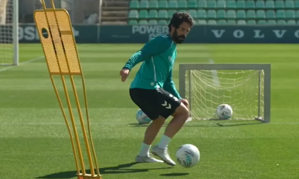 recuperación de Isco Alarcón — Isco Alarcón acelera su recuperación: trabajo con balón en el Betis