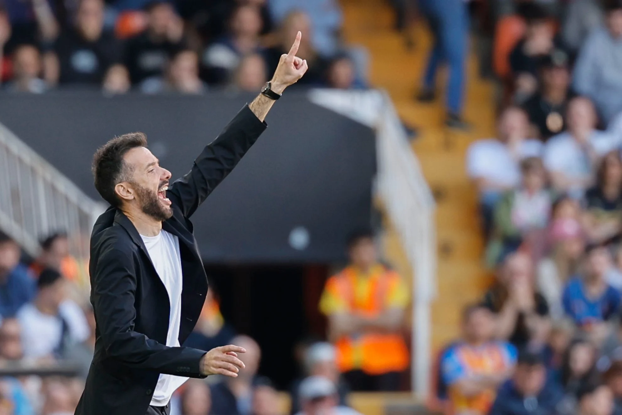 Corberán rechaza hablar de Europa — Corberán rechaza hablar de Europa: "No tiene sentido cuando no ganas partidos"